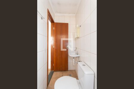Banheiro  de casa para alugar com 1 quarto, 35m² em Jardim Brasilia, São Paulo