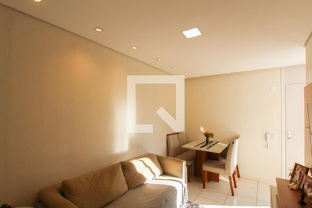 Sala de apartamento para alugar com 2 quartos, 44m² em Trevo, Belo Horizonte