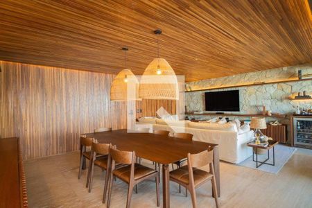 Apartamento à venda com 2 quartos, 178m² em Moema, São Paulo