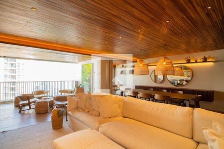 Apartamento à venda com 2 quartos, 178m² em Moema, São Paulo