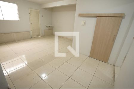 Cozinha de casa para alugar com 3 quartos, 200m² em Santa Genoveva, Goiânia