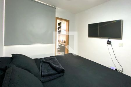 Suite de apartamento à venda com 3 quartos, 90m² em Lagoinha, Belo Horizonte