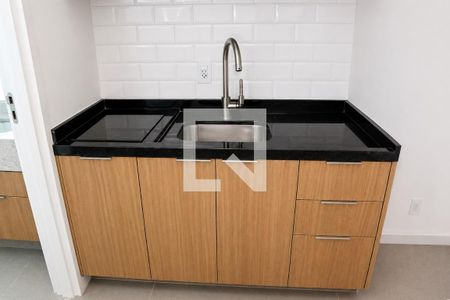 Cozinha de kitnet/studio para alugar com 1 quarto, 23m² em Cerqueira César, São Paulo