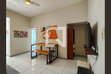 Sala de apartamento para alugar com 2 quartos, 70m² em Praça da Bandeira, Rio de Janeiro