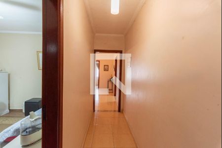 Corredor de casa à venda com 3 quartos, 170m² em Vila Aeroporto, Campinas