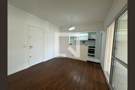 Sala de apartamento para alugar com 2 quartos, 80m² em Empresarial 18 do Forte, Barueri