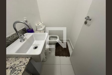 Lavabo de apartamento para alugar com 2 quartos, 69m² em Jardim Esperanca, Barueri