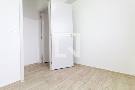 Quarto 1 de apartamento para alugar com 2 quartos, 40m² em Vila Campanela, São Paulo