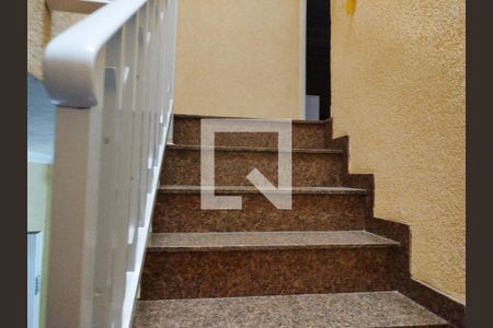 Escada de casa à venda com 3 quartos, 150m² em Vila Gomes Cardim, São Paulo