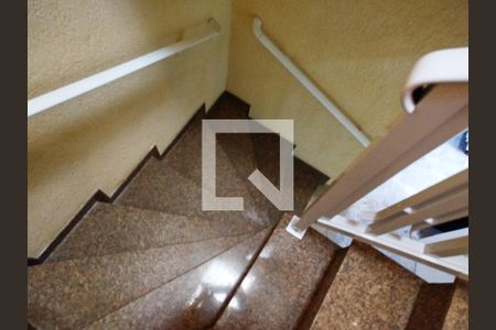 Escada de casa à venda com 3 quartos, 150m² em Vila Gomes Cardim, São Paulo