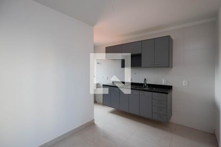 Sala / Cozinha  de apartamento para alugar com 1 quarto, 28m² em Vila Gustavo, São Paulo