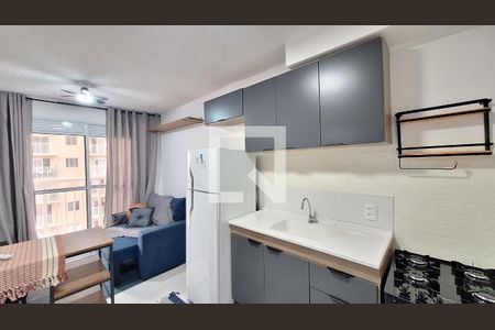 Sala/Cozinha/Área de serviço  de apartamento para alugar com 1 quarto, 27m² em Várzea da Barra Funda, São Paulo