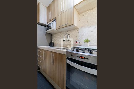 Sala/Cozinha/Área de Serviço  de apartamento à venda com 2 quartos, 47m² em Vila Raquel, São Paulo