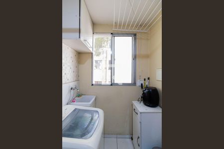 Sala/Cozinha/Área de Serviço  de apartamento à venda com 2 quartos, 47m² em Vila Raquel, São Paulo