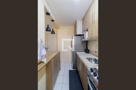 Sala/Cozinha/Área de Serviço  de apartamento à venda com 2 quartos, 47m² em Vila Raquel, São Paulo