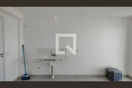 Sala / Cozinha / Área de serviço de apartamento para alugar com 2 quartos, 34m² em Parque Sao Rafael, São Paulo
