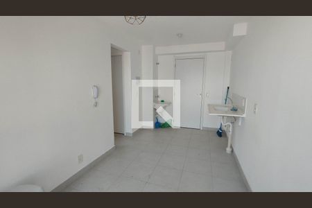 Sala / Cozinha / Área de serviço de apartamento para alugar com 2 quartos, 34m² em Parque Sao Rafael, São Paulo