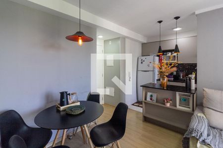Sala de apartamento à venda com 2 quartos, 47m² em Usina Piratininga, São Paulo