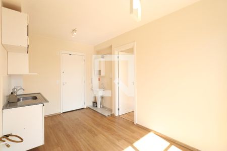 Sala/Cozinha/área de serviço  de apartamento para alugar com 1 quarto, 27m² em Barra Funda, São Paulo