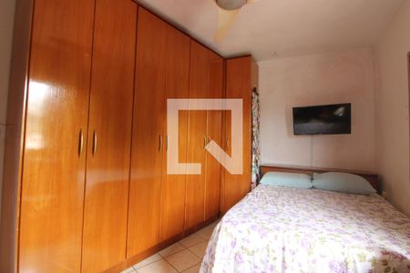 Quarto 1 de casa à venda com 2 quartos, 150m² em Vila Granada, São Paulo