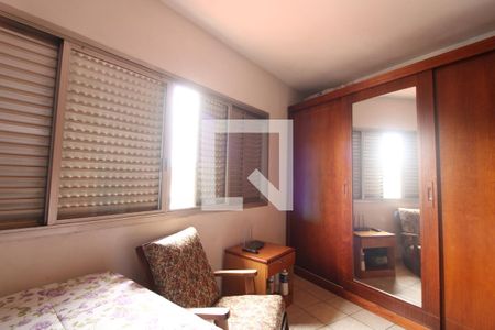 Quarto 1 de casa à venda com 2 quartos, 150m² em Vila Granada, São Paulo