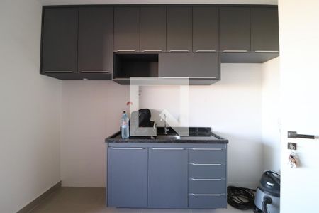 Sala/Cozinha de apartamento para alugar com 1 quarto, 44m² em Granja Marileusa, Uberlândia