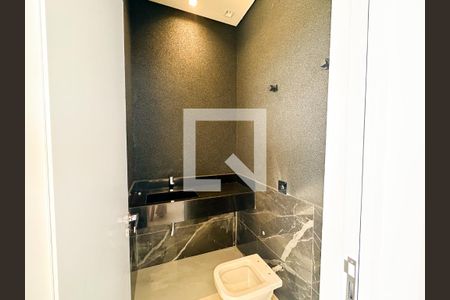 Casa de Condomínio para alugar com 3 quartos, 212m² em Gávea, Uberlândia