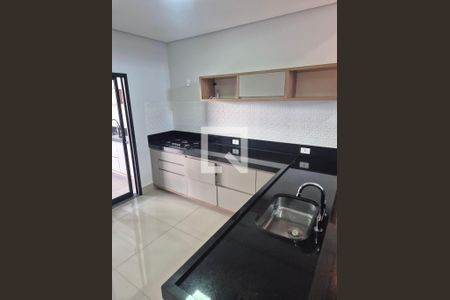 Casa de Condomínio para alugar com 3 quartos, 212m² em Swiss Park, Campinas