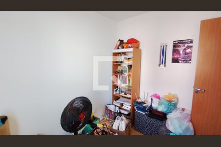 Quarto 2 de apartamento para alugar com 2 quartos, 43m² em Parque Santa Rosa, Suzano