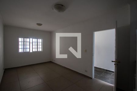 SALA de casa para alugar com 1 quarto, 180m² em Jardim Rizzo, São Paulo