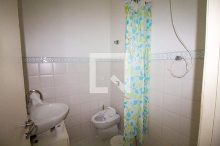 Banheiro de casa à venda com 2 quartos, 150m² em Vila Congonhas, São Paulo