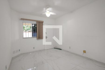 Sala de casa de condomínio para alugar com 3 quartos, 107m² em Freguesia (jacarepaguá), Rio de Janeiro