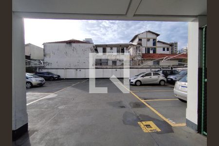 Vagas  de apartamento à venda com 3 quartos, 74m² em Vila Moinho Velho, São Paulo
