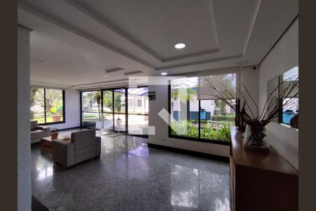 Hall de entrada de apartamento à venda com 3 quartos, 74m² em Vila Moinho Velho, São Paulo
