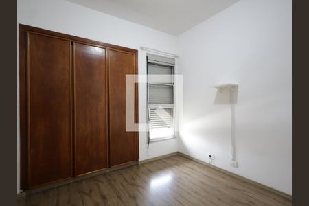 Quarto de apartamento para alugar com 2 quartos, 75m² em Morumbi, São Paulo