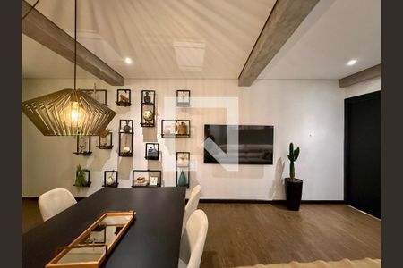 Sala  de casa para alugar com 2 quartos, 125m² em Vila Sao Francisco (zona Sul), São Paulo