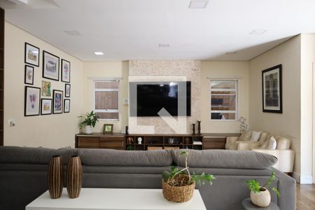 Casa para alugar com 5 quartos, 300m² em Cidade Dutra, São Paulo