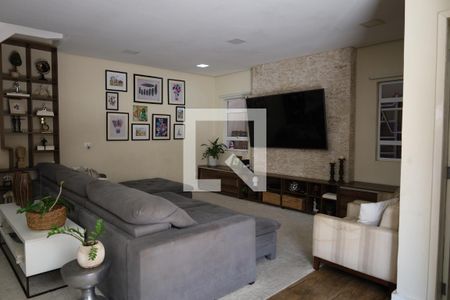 Casa para alugar com 5 quartos, 300m² em Cidade Dutra, São Paulo