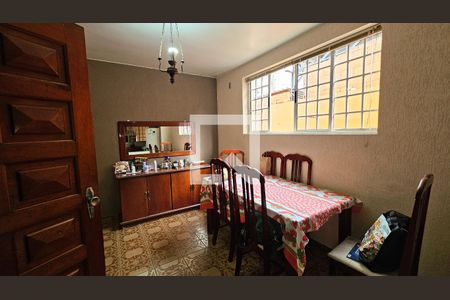 Casa para alugar com 3 quartos, 200m² em Jardim Bufalo, Jundiaí