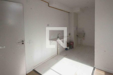 Cozinha de apartamento para alugar com 2 quartos, 32m² em Parque São Lourenço, São Paulo