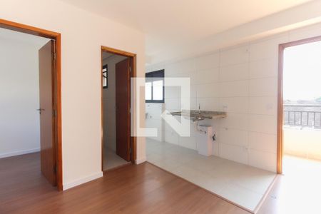 Sala - Cozinha de apartamento para alugar com 2 quartos, 37m² em Vila Cruzeiro, São Paulo