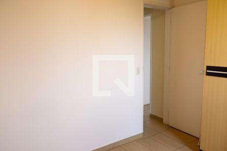 Quarto 2 de apartamento para alugar com 2 quartos, 48m² em Recanto das Rosas, Osasco