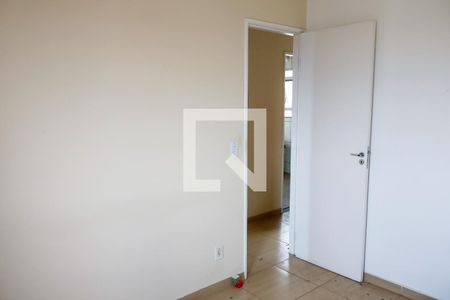 Quarto 1 de apartamento para alugar com 2 quartos, 48m² em Recanto das Rosas, Osasco