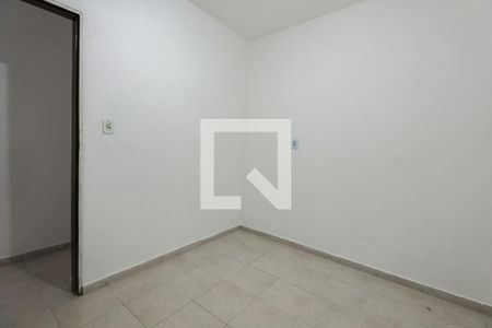 Quarto  de casa para alugar com 2 quartos, 100m² em Parque Ipe, São Paulo