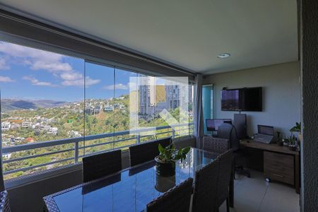 Apartamento à venda com 2 quartos, 100m² em Vila da Serra, Nova Lima