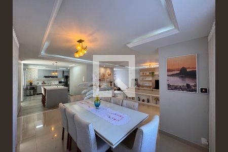Sala de casa de condomínio à venda com 4 quartos, 310m² em Recreio dos Bandeirantes, Rio de Janeiro