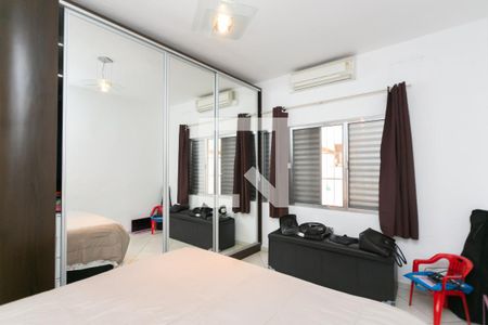 Quarto 2 de casa para alugar com 2 quartos, 170m² em Vila Barbosa, São Paulo