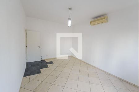 Sala de TV de casa de condomínio para alugar com 5 quartos, 363m² em Esplanada Independência, Taubaté