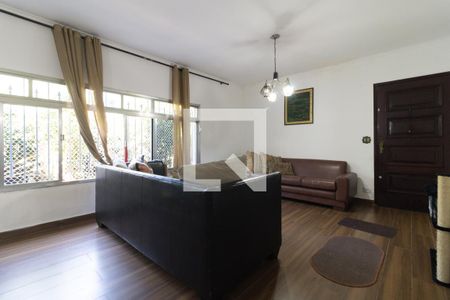 Sala de casa à venda com 4 quartos, 200m² em Vila Brasilina, São Paulo