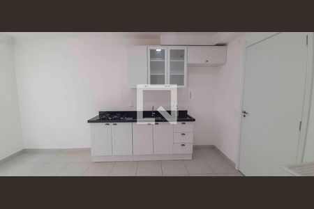 Sala/cozinha de apartamento para alugar com 2 quartos, 32m² em Jardim Celeste, São Paulo